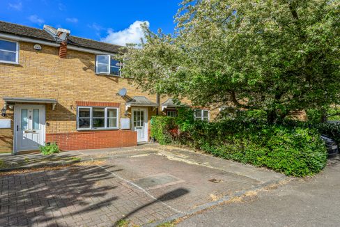 10 Clarendon Close-17