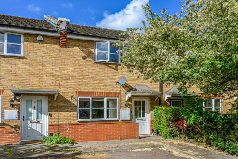 10 Clarendon Close-18
