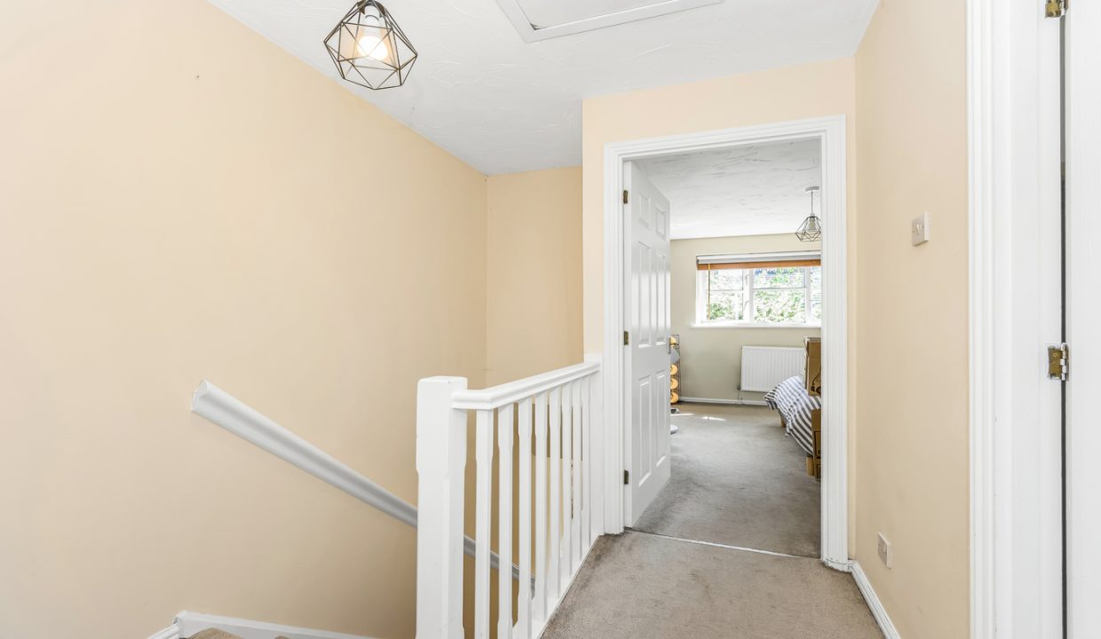 10 Clarendon Close-7