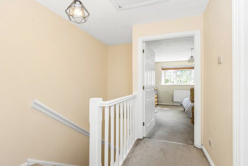 10 Clarendon Close-7